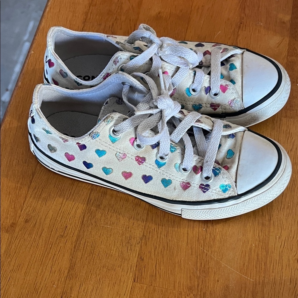 Converse Kids' Sneakers with Colorful Heart Design Size 13 - Picture 4 of 5